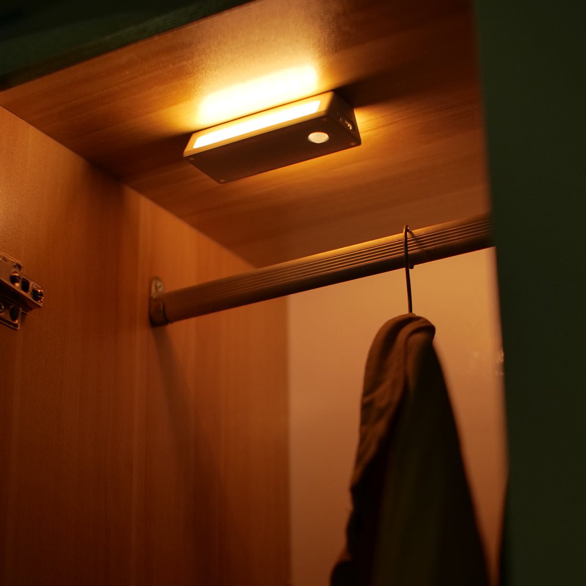 Lunio Motion Wall Light